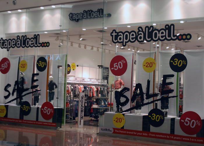 TAPE A L'OEIL